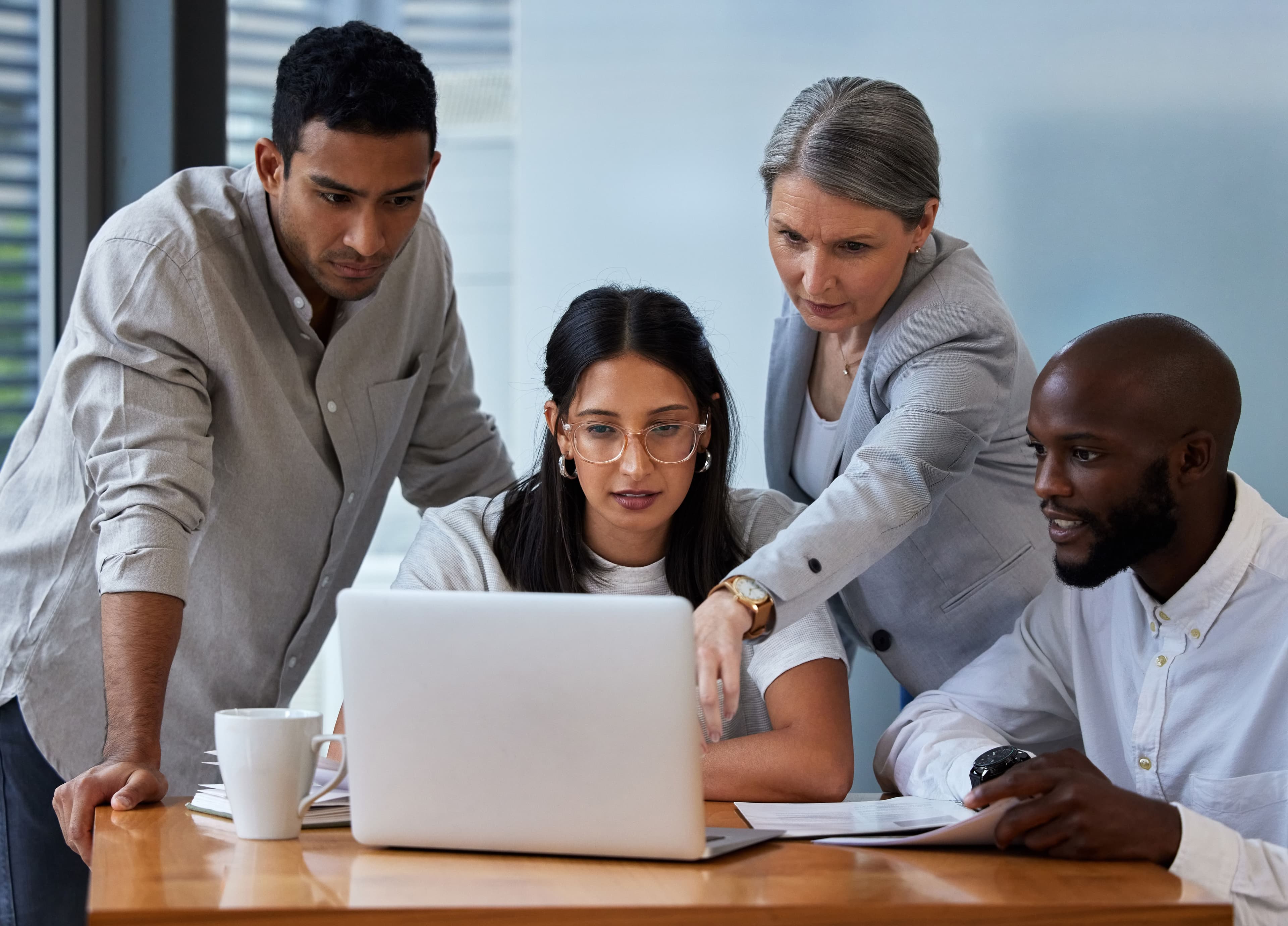 Maximizing Business Efficiency: The Advantages of Renting Laptops