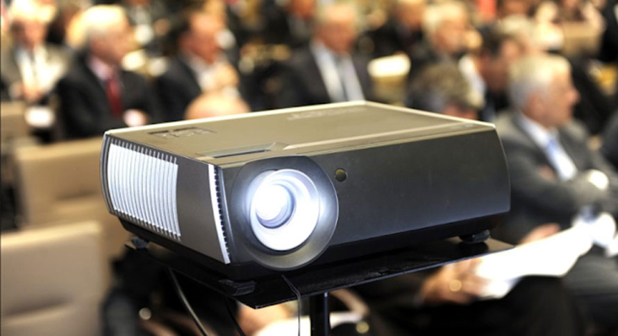 Benefits and tips for renting a projector